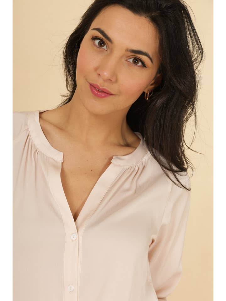 Calie Paris - Wholesale Button Down Shirt - Women's - TRISTAN Blouse - Contemporary Everyday Wear12