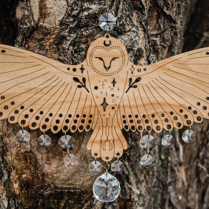 HEX Botanical - Wholesale Suncatcher - Owl Wooden Wall Hanging Bird Suncatcher w/ Crystal Prisms 3