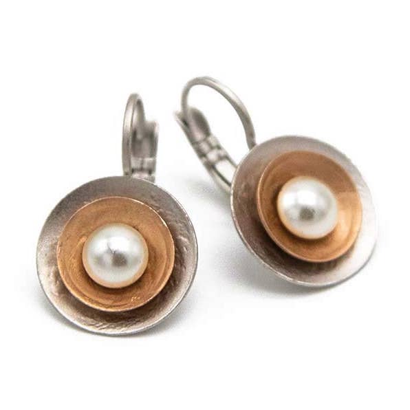 Pendiente Classics 13 en forma de cuenco, con perla para venta al por mayor de Sergio Engel jewellery