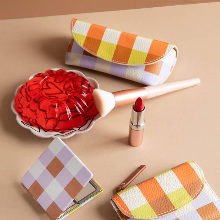 Caroline Gardner - Wholesale Eyewear cases & holders – Women's - Multi Check Flap Glasses Case4