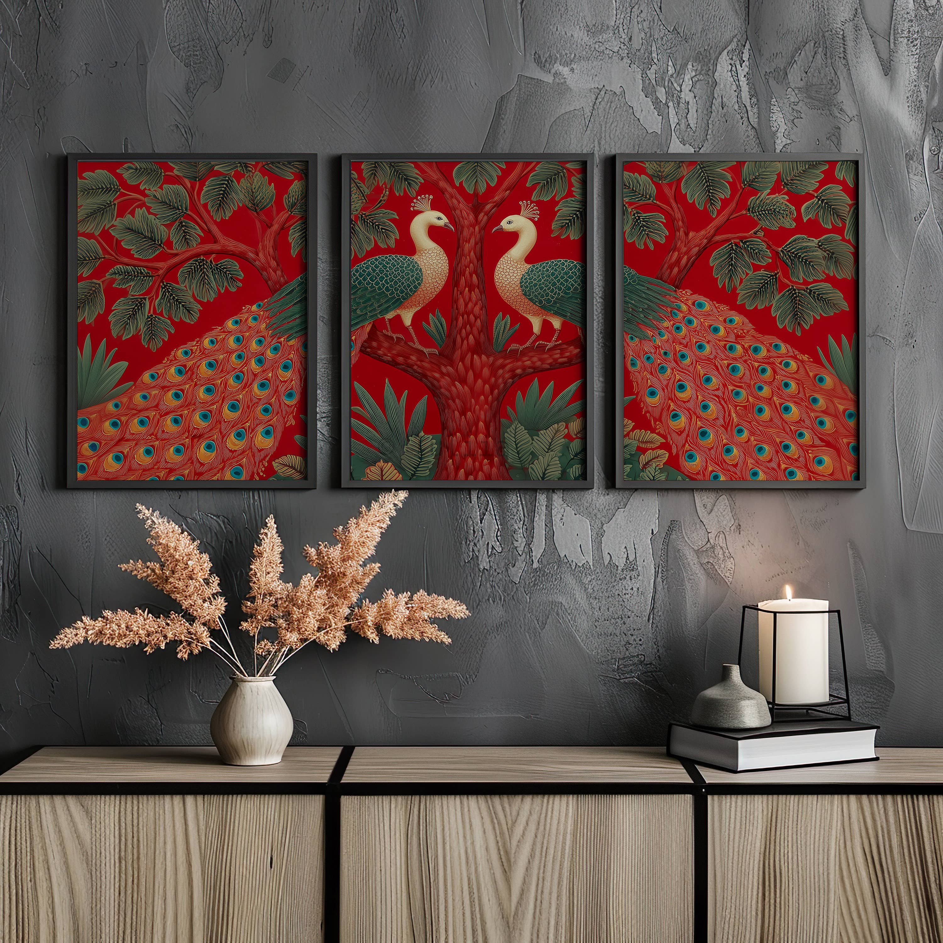 IuliiaArtPrints – wholesale Konsttryck – Indisk påfågelväggkonst – Röd triptyk Pichwai-stil fåglar8