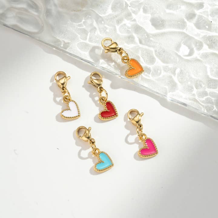 COSMOS - Wholesale Individual charm/pendant - Set of 5 small assorted color heart pendants0