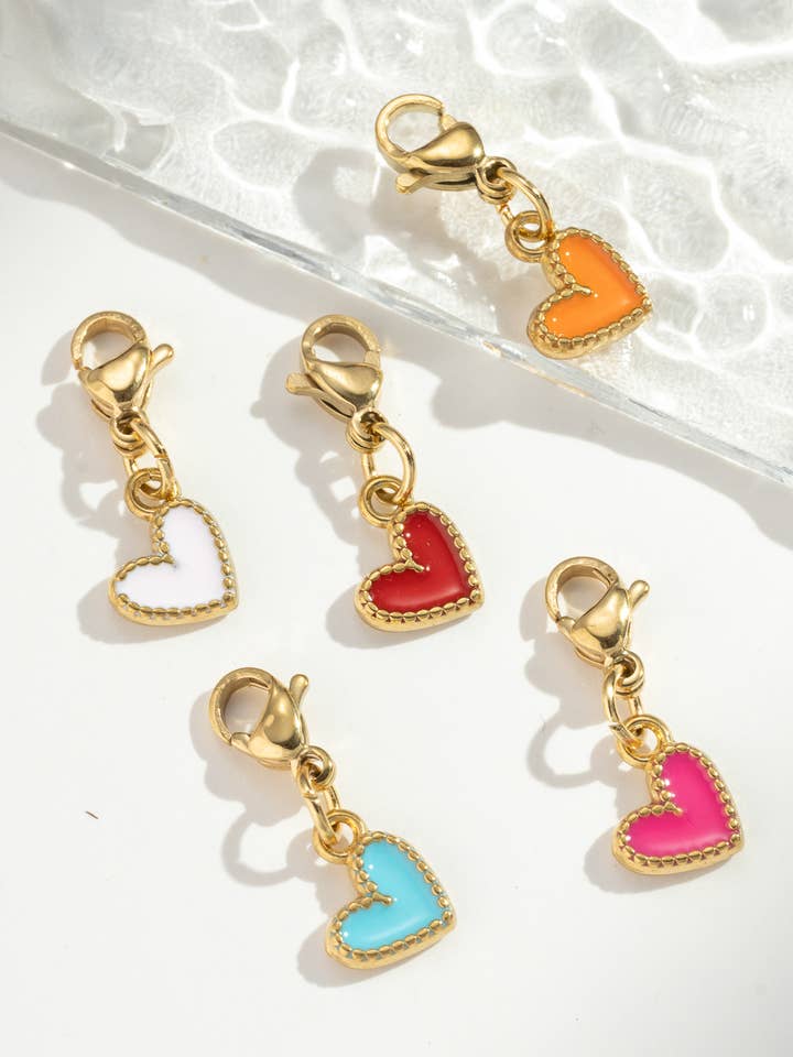 Set of 5 small assorted color heart pendants for wholesale by COSMOS