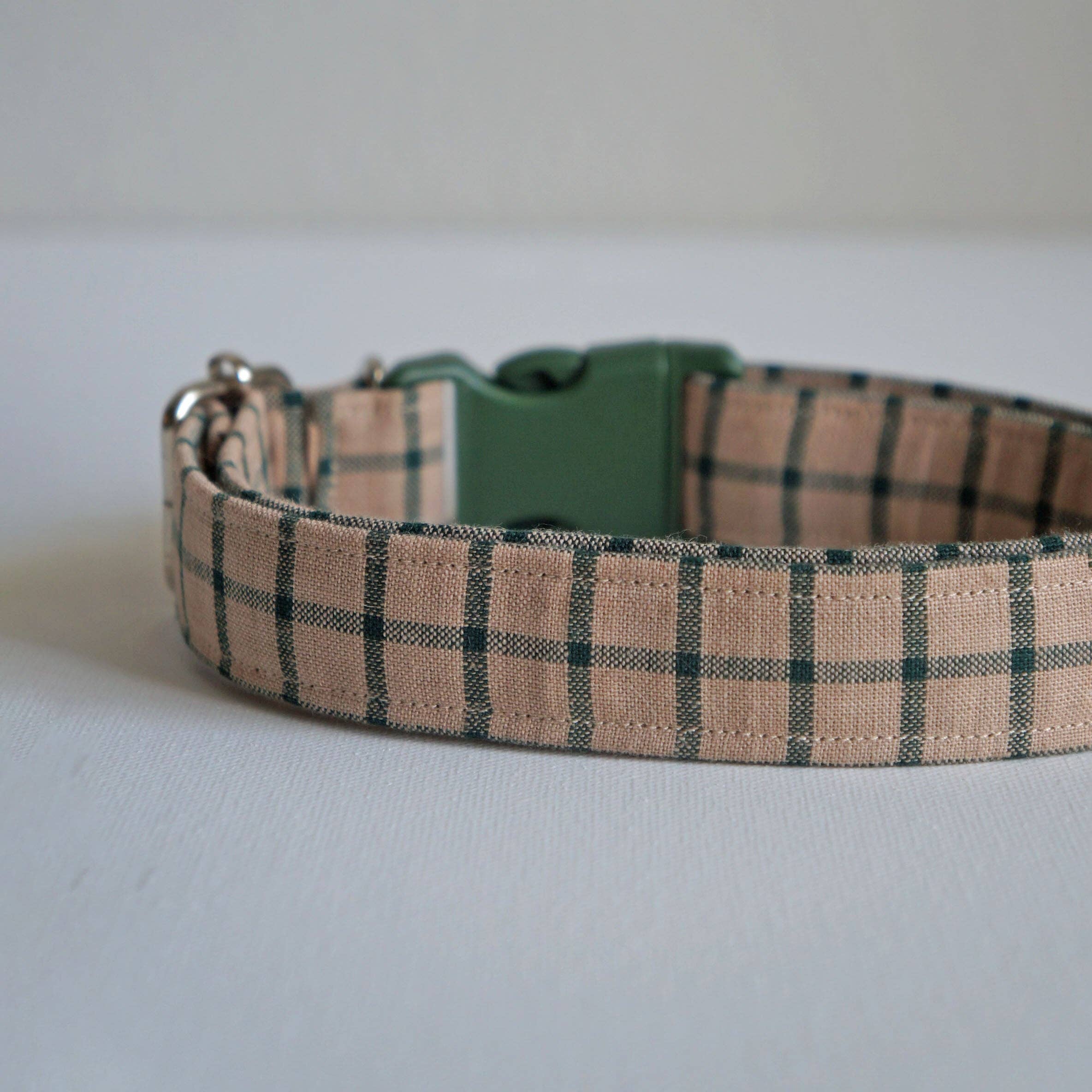 kiwi & WILLOW - Wholesale Pet Collar - Dog - Beige Plaid Dog Collar6