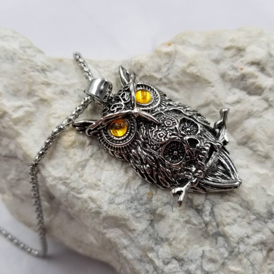 Wholesale Halloween Goth Skull and Owl Pendant Necklace for your