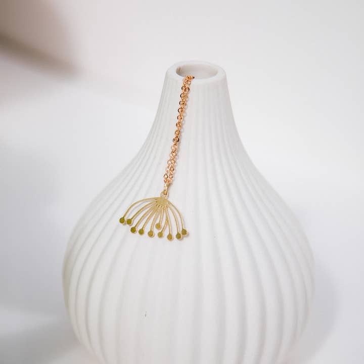 Collection Botanique | Collier Pissenlit pour la vente par Copper Bee
