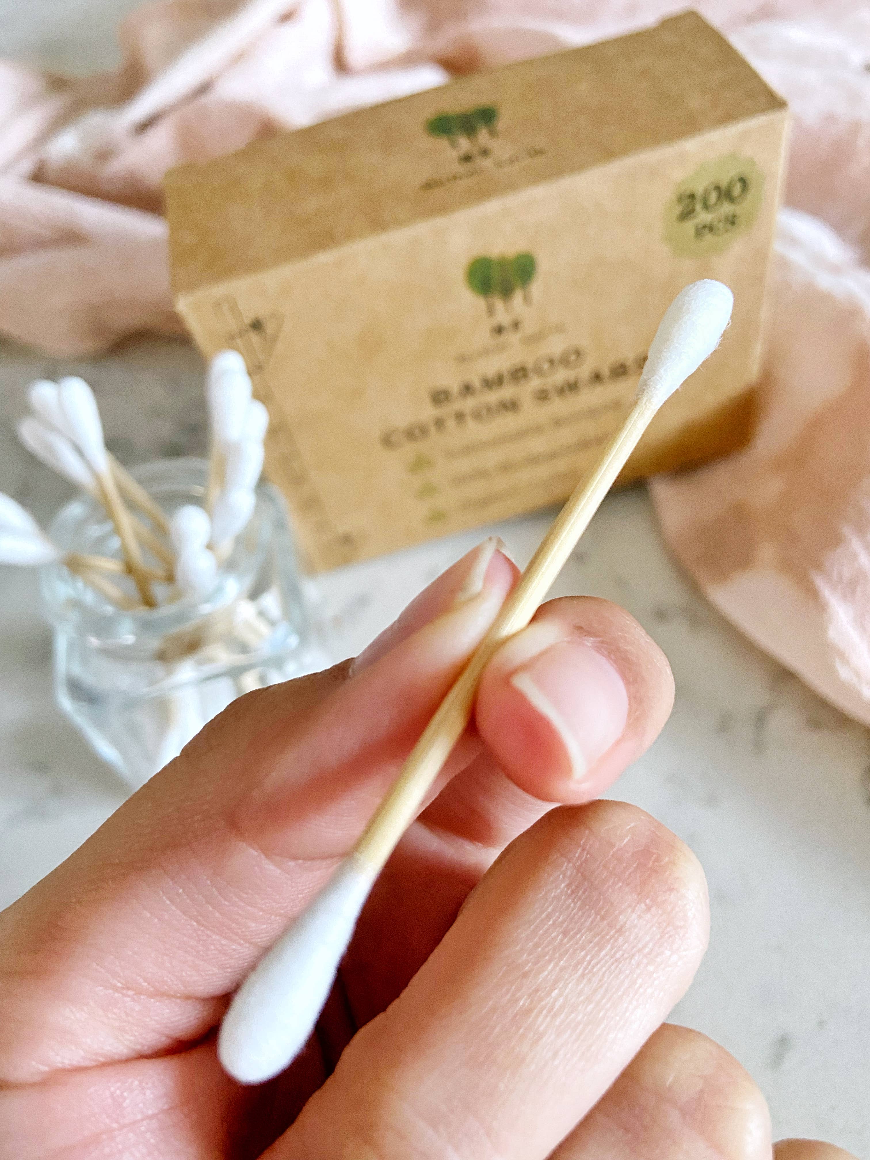 Me Mother Earth – wholesale Cotton bud/Q-tip – Bamboo Cotton Swabs | Sustainable Toiletries2