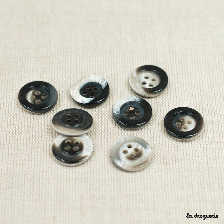 Buffelknoop 4 gaten 18 mm voor wholesale door LA DROGUERIE