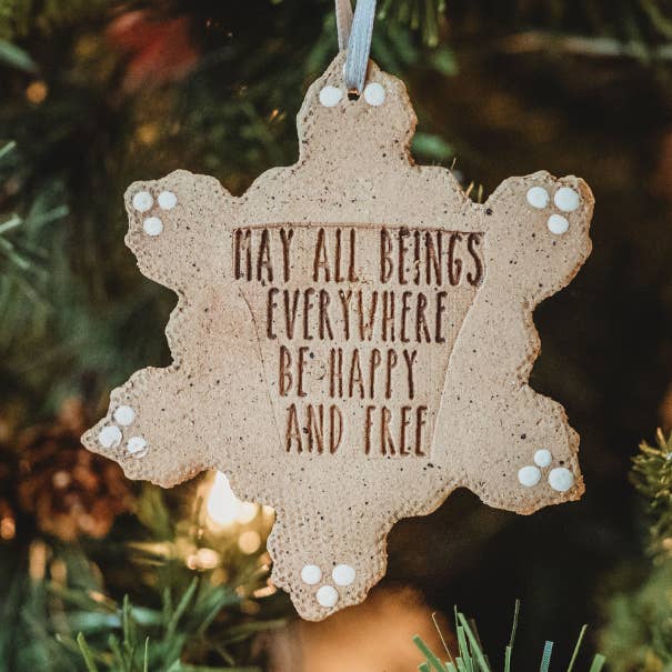 Stonehouse Pottery – wholesale Ornament – Ceramic Snowflake Ornament0