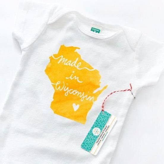 Sunny Day Designs – Großhandel Body (ohne Füße) – Baby – Hergestellt aus Wisconsin Bio-Baumwolle Baby Onesie (1. Ordnung P-Pk1