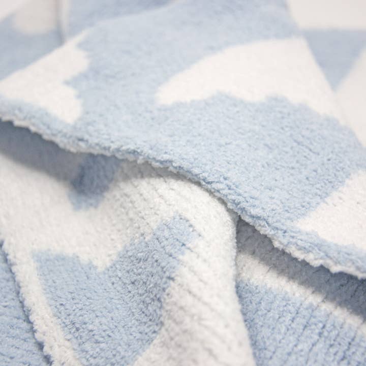 Living Textiles - Wholesale Bedding Blanket - Kids & Baby - Chenille Baby Blanket - Blue Clouds3
