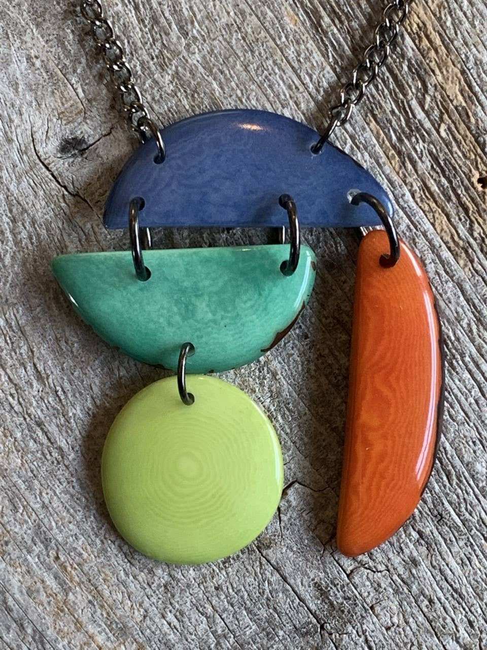 Veronica Riley Martens – Engroshandel Halskæde med vedhæng – Blandede figurer/Mobile Asymmetrisk halskæde0