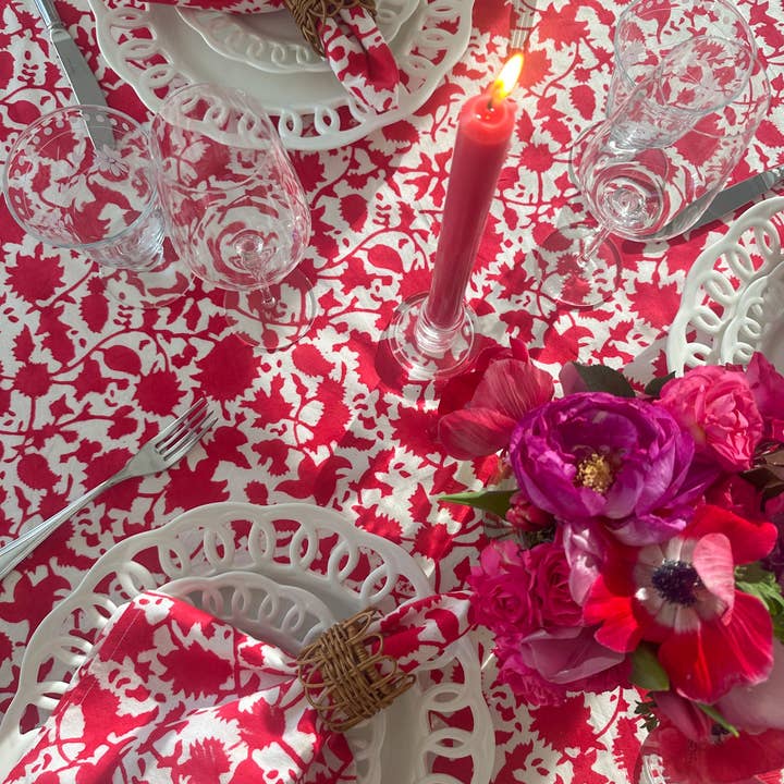 Sara Khatib Design - Vendita all'ingrosso Tovaglie - TOVAGLIA FIORI DI MIRTILLO LUMINOSI2