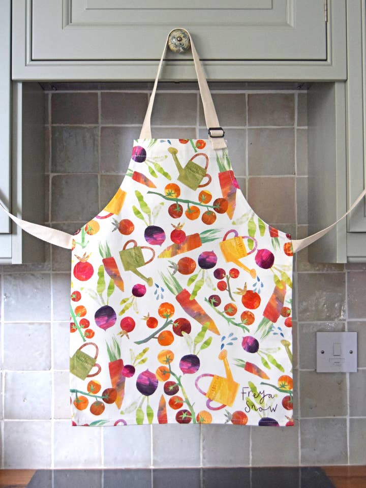 Busy Vegetable Bomuldsforklæde til børn for engroshandel hos Freya Snow