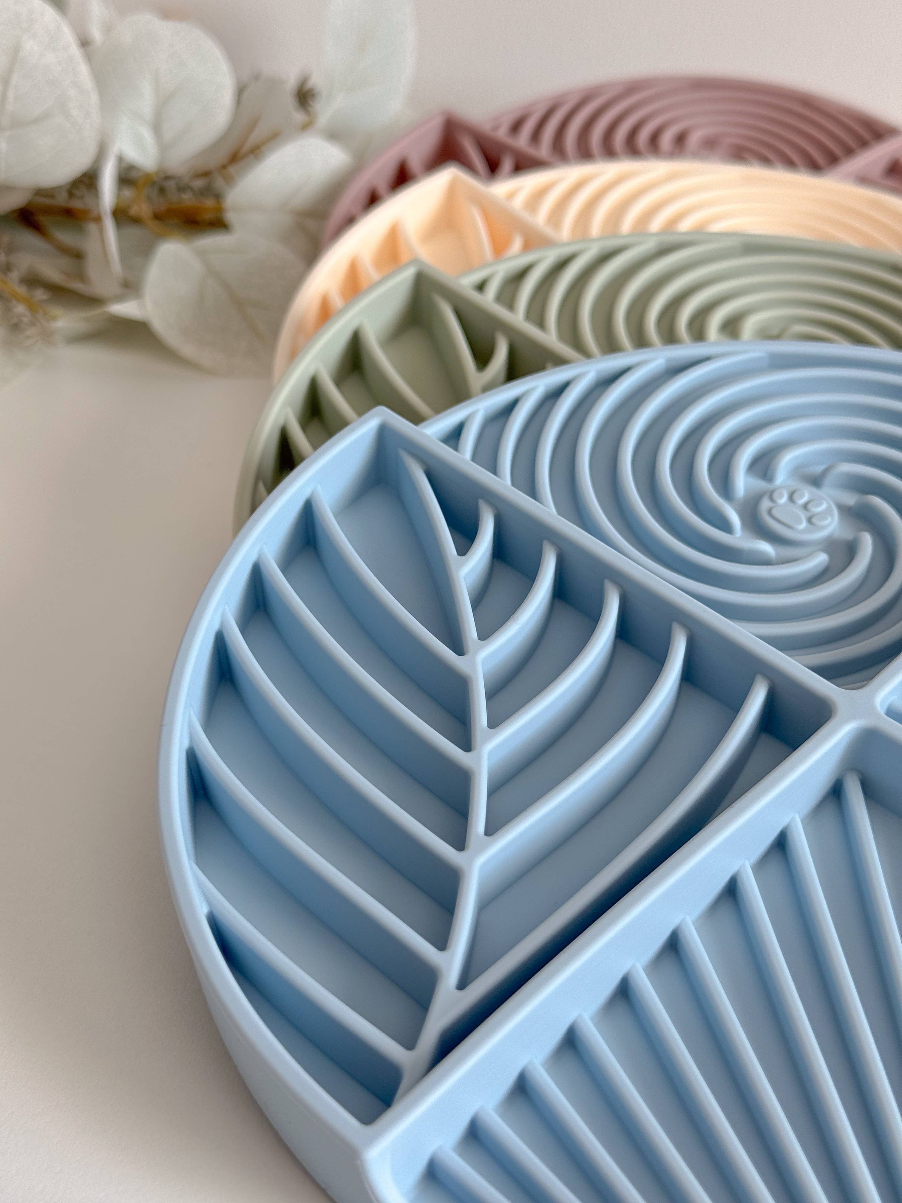 Doggotique - Wholesale Pet Food Mat - Dog - Bali Lick Mat for Dogs and Cats, Slow Bowl4