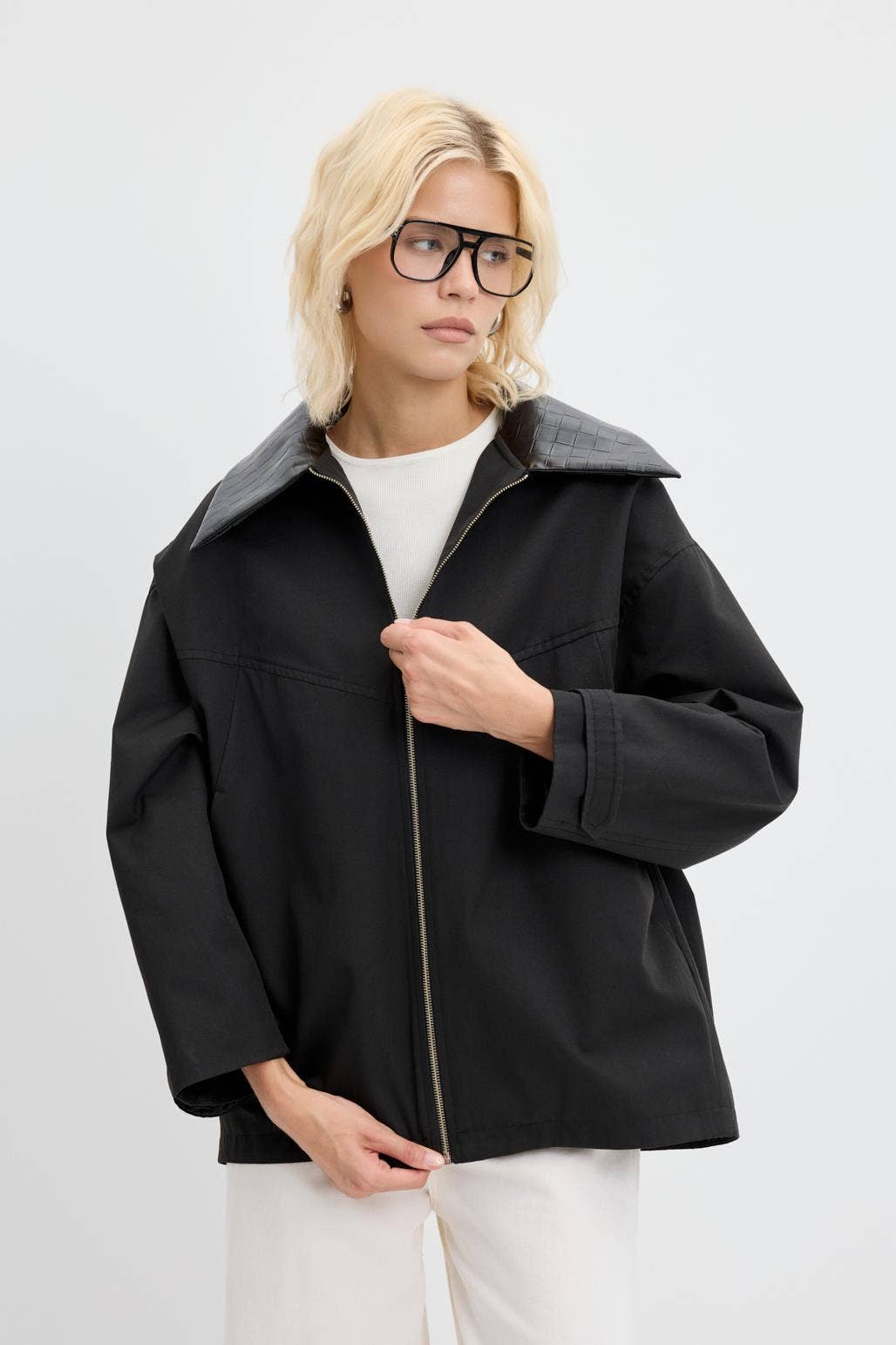 Kadriye Baştürk - Venta al por mayor Chaqueta de cuero - Mujer - Chaqueta de Cuero con Cremallera y Cuello Negro2