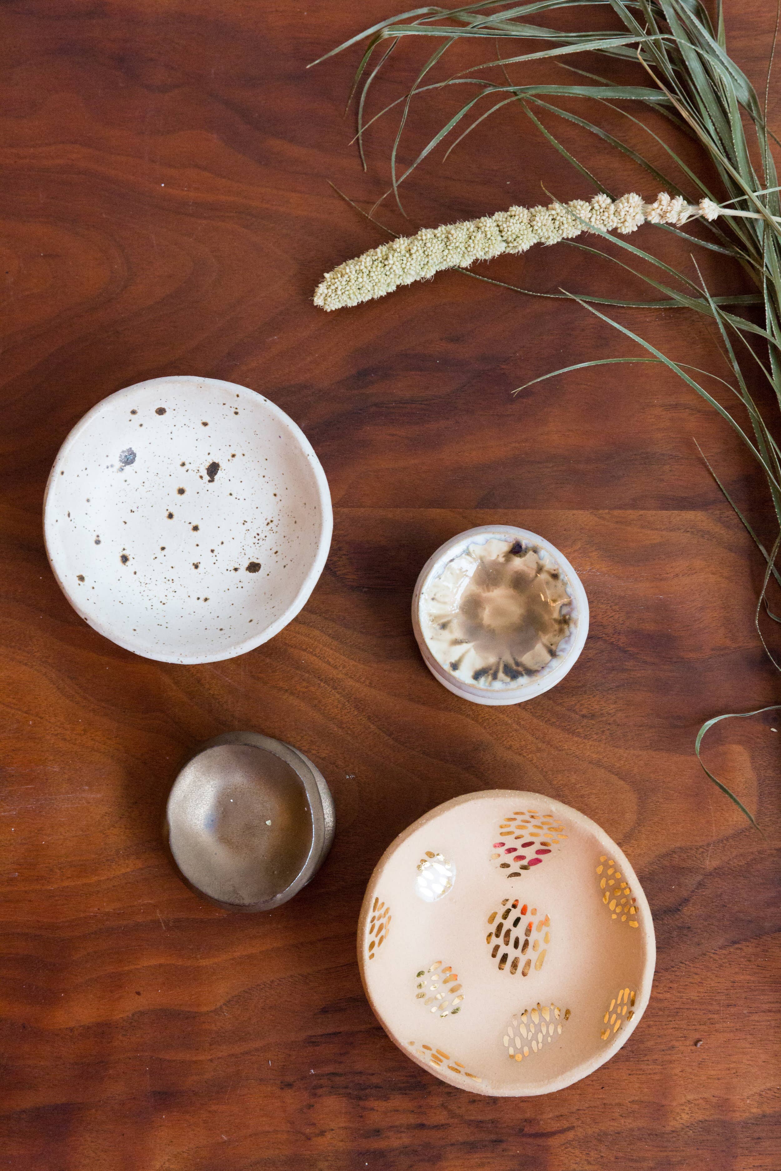 CURIOUS CLAY - Wholesale Decorative Plate/Dish/Bowl - Yo-Yo Dishes12