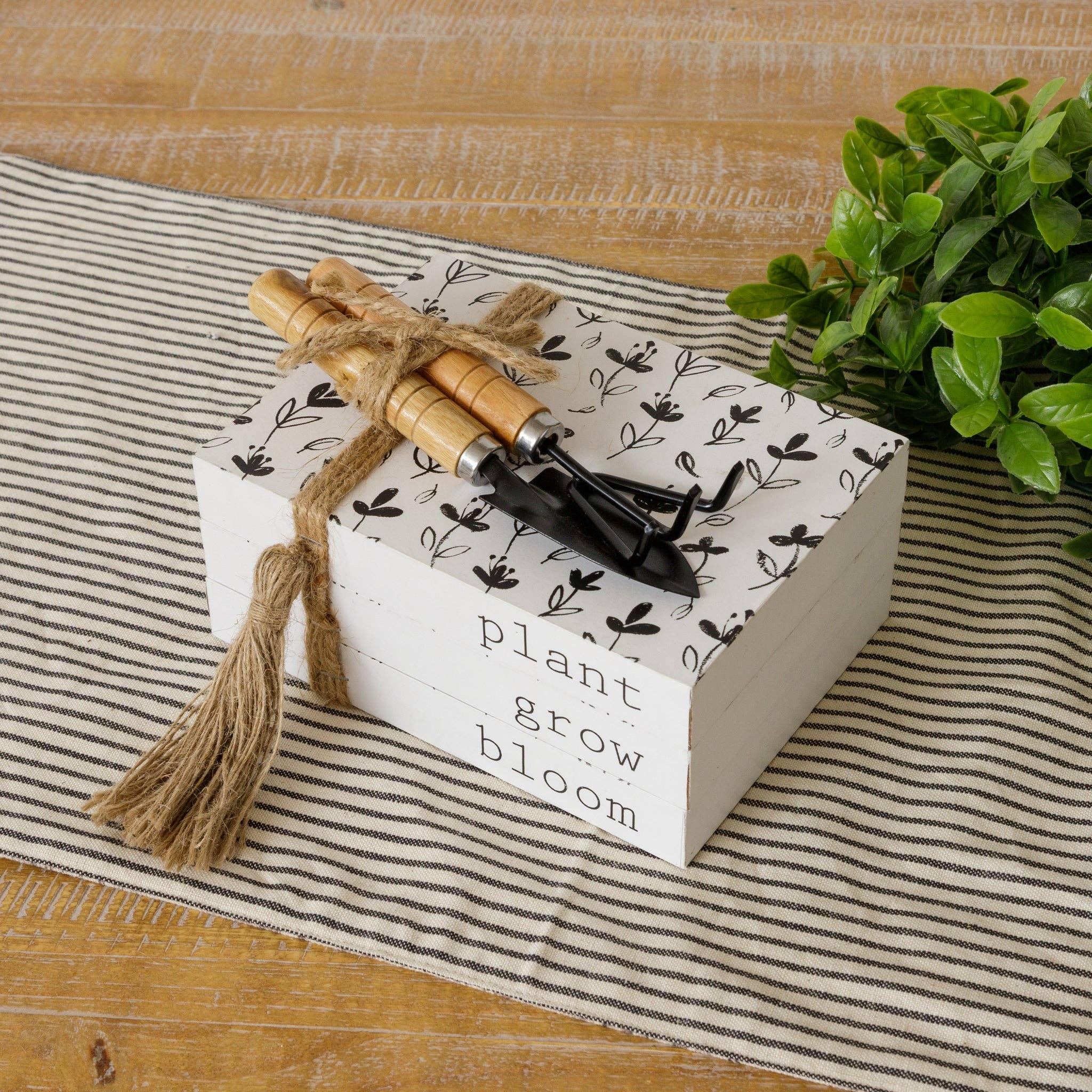 Audrey's Home & Gift - Vente Décorations de table - Livre estampillé - Plant Grow Bloom (PC)0
