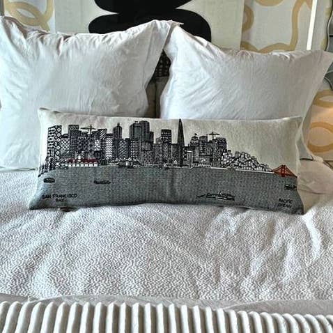San Francisco dronningpude - 35 „x 14" for engroshandel hos Beyond Cushions Corporation