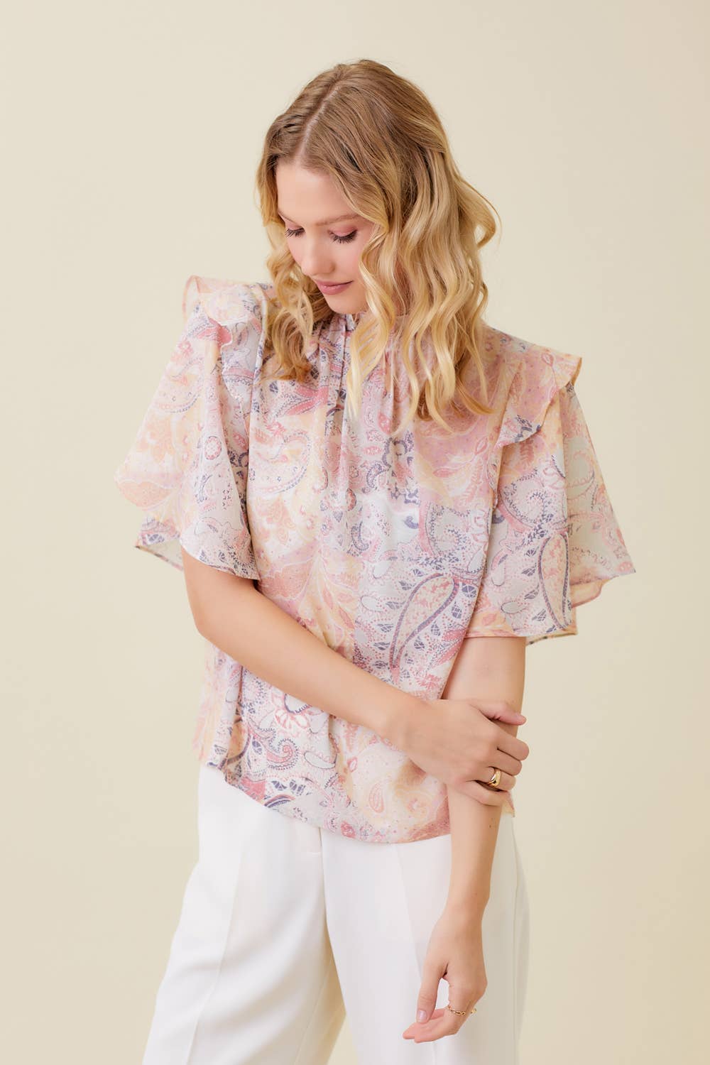 CRM PAISLEY 60089 Bluse mit gesmoktem Ausschnitt für den Großhandel auf Faire7