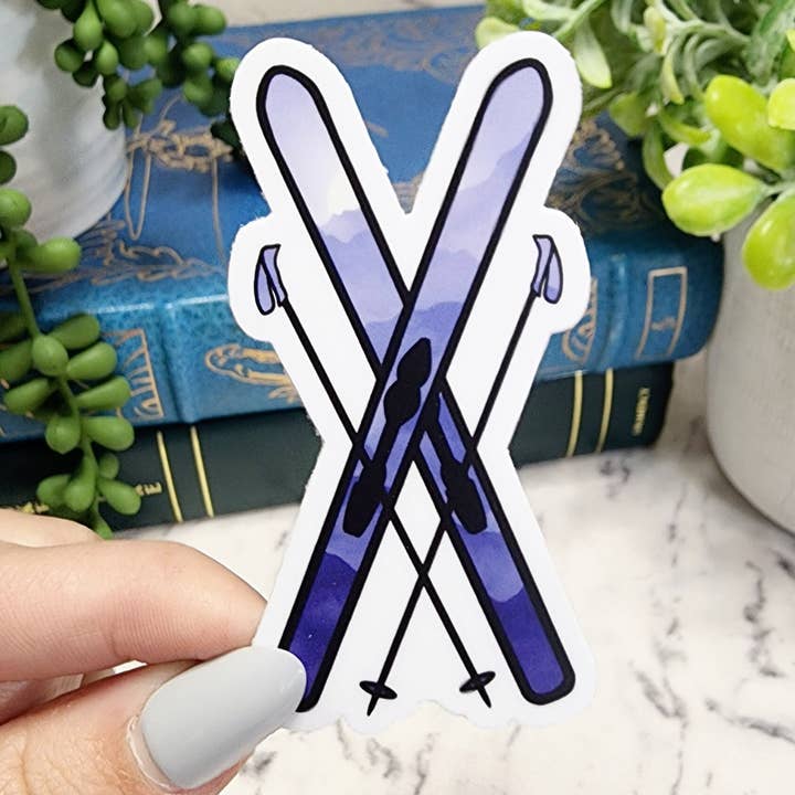 Skis et bâtons, cadeaux de ski, autocollant de ski, autocollant de ski pour la vente par The Dungeon Rose