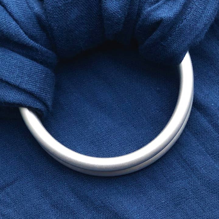 Studio Tekhni – Großhandel Baby-Tragetuch – Die Willow Sling | Sturm0