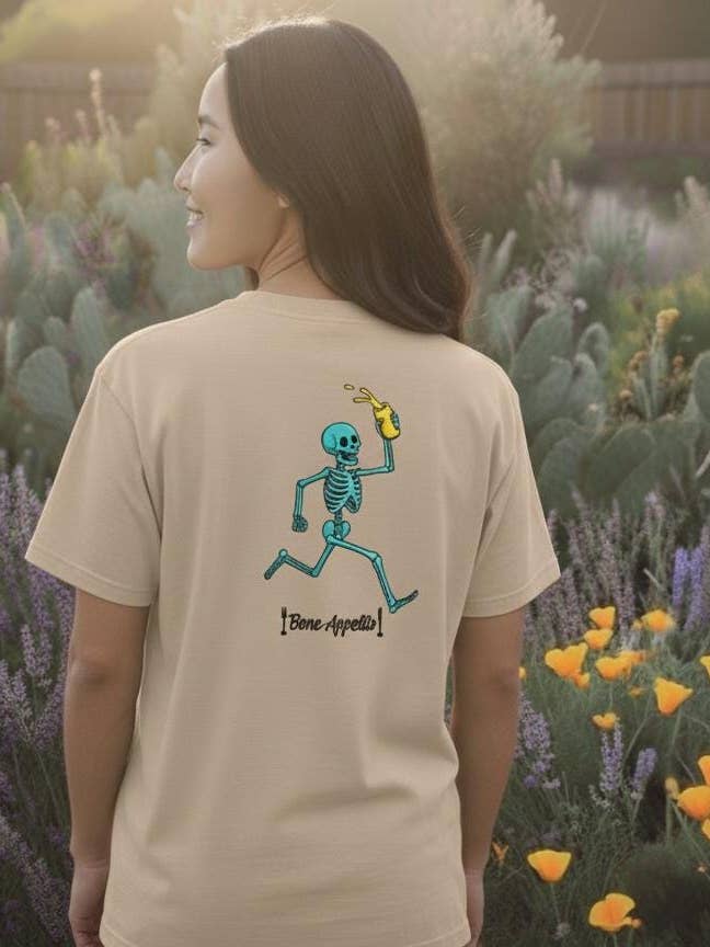 Skelet Hond Geborduurd T-shirt van Zuiver Katoen | Unisex Pasvorm voor wholesale door Bone Appetito