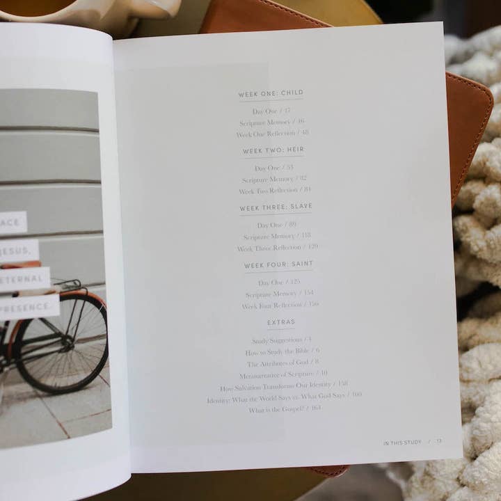 The Daily Grace Co - Wholesale Religion Book - Worthy | Embracing Your Identity in Christ1