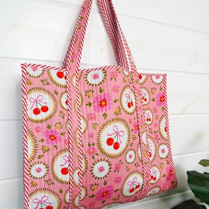 Gewatteerde Tas - Roze Kersen & Strikken voor wholesale door Lauren Ferrell Designs