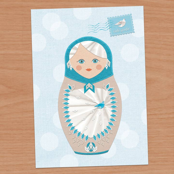 MATROSCHKA / Viele Grüße! / Postkarte Din A6 für den Großhandel von eau de collage