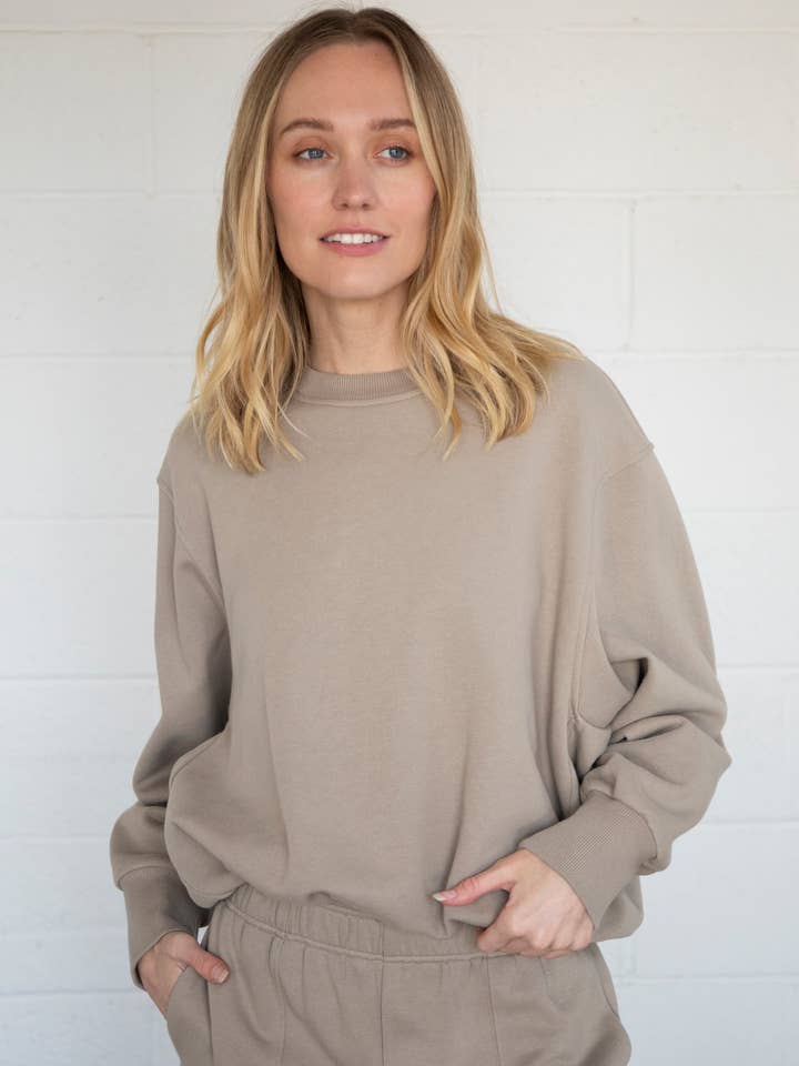 Things Between - Wholesale Sweatshirt - Women's - Hara Crewneck