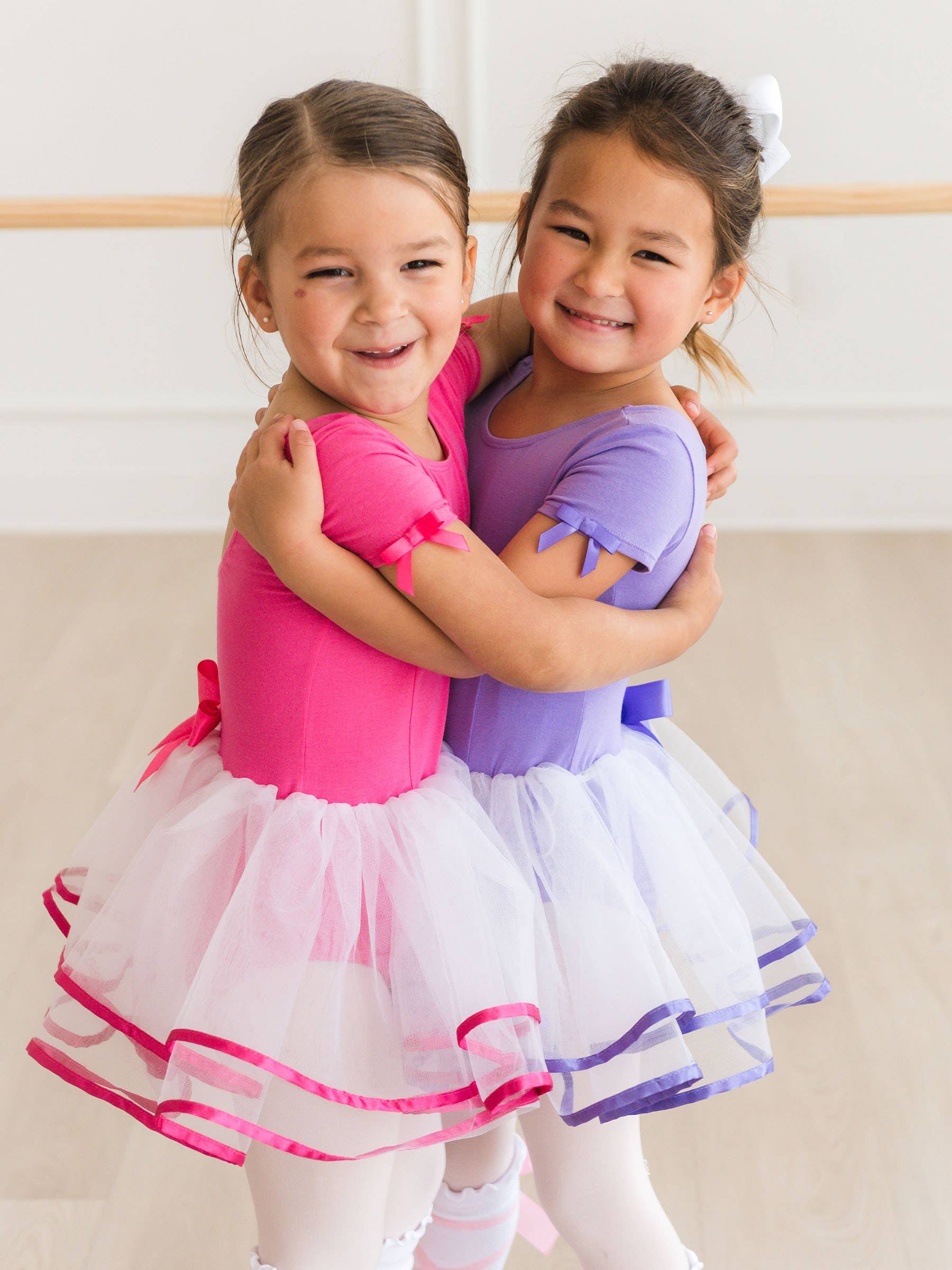 Rosa Flickor Het Rosa Signatur Tutu Balett Dansdräkt för wholesale på Faire3
