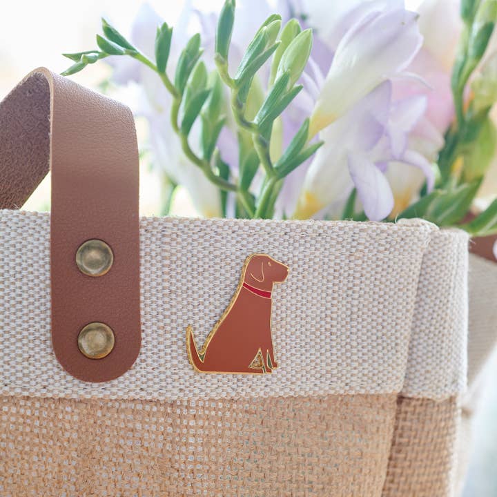 Sweet William Designs – wholesale Brosch – Julhundnål - Rävröd Labrador