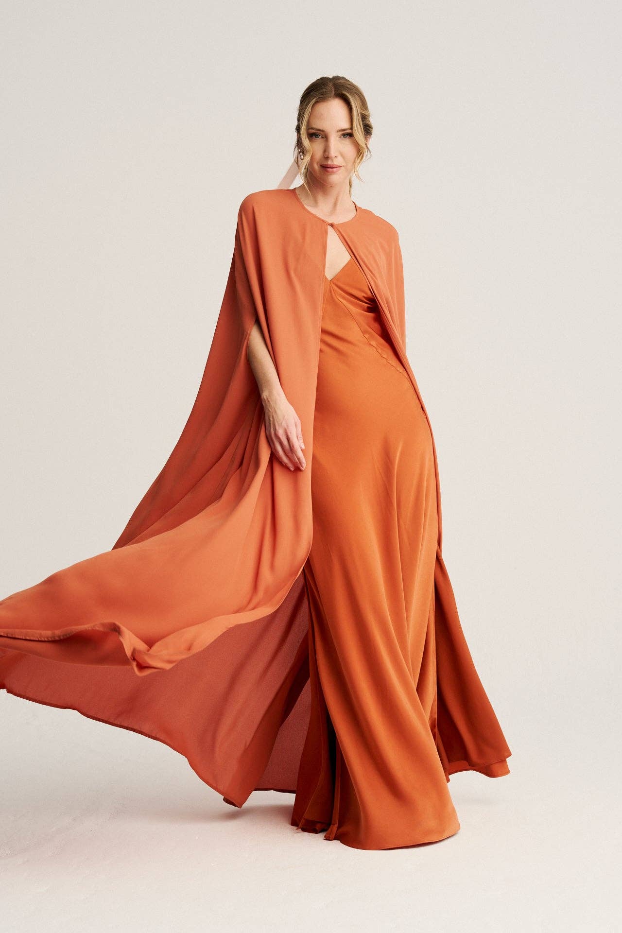 Bruna - Wholesale Cape - Women's - Gunilla Syrup Layer · Rêverie ·0