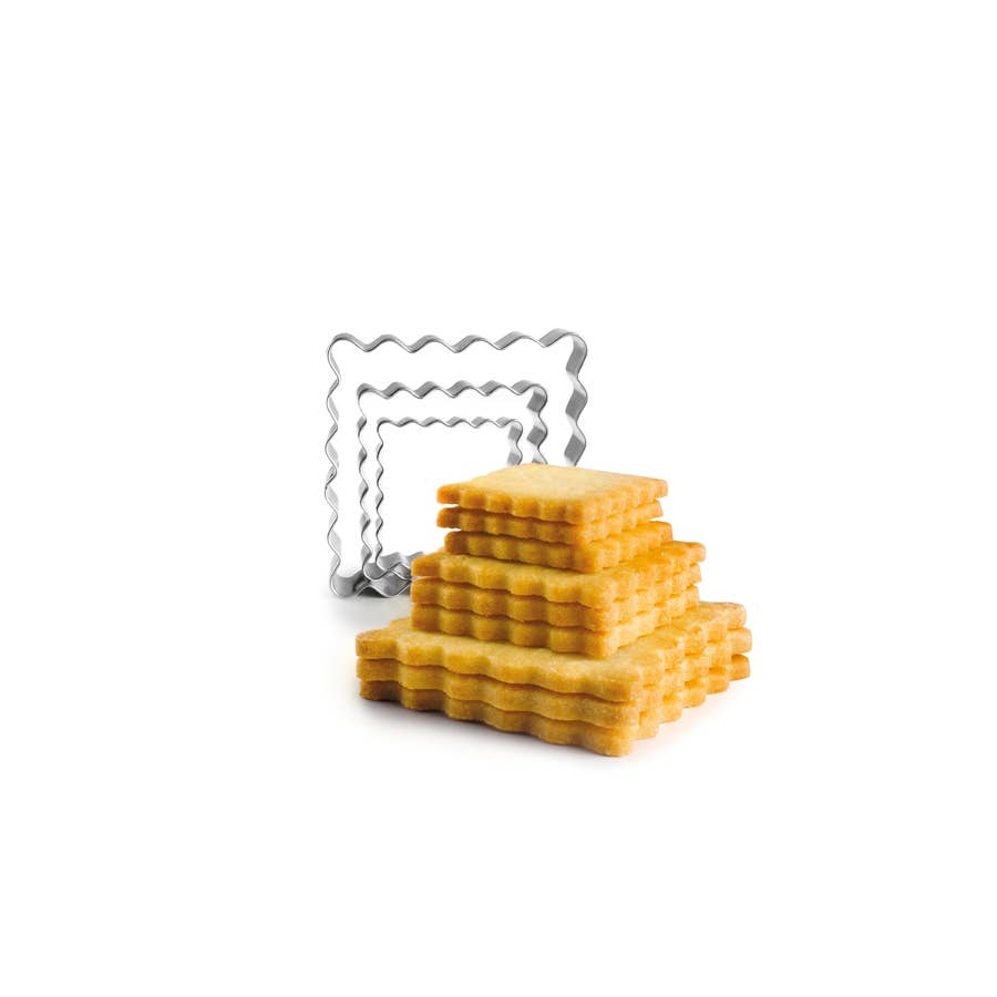 Ibili - Wholesale Cookware Set - IBILI - Set of 3 Wavy Square Cookie Cutters4