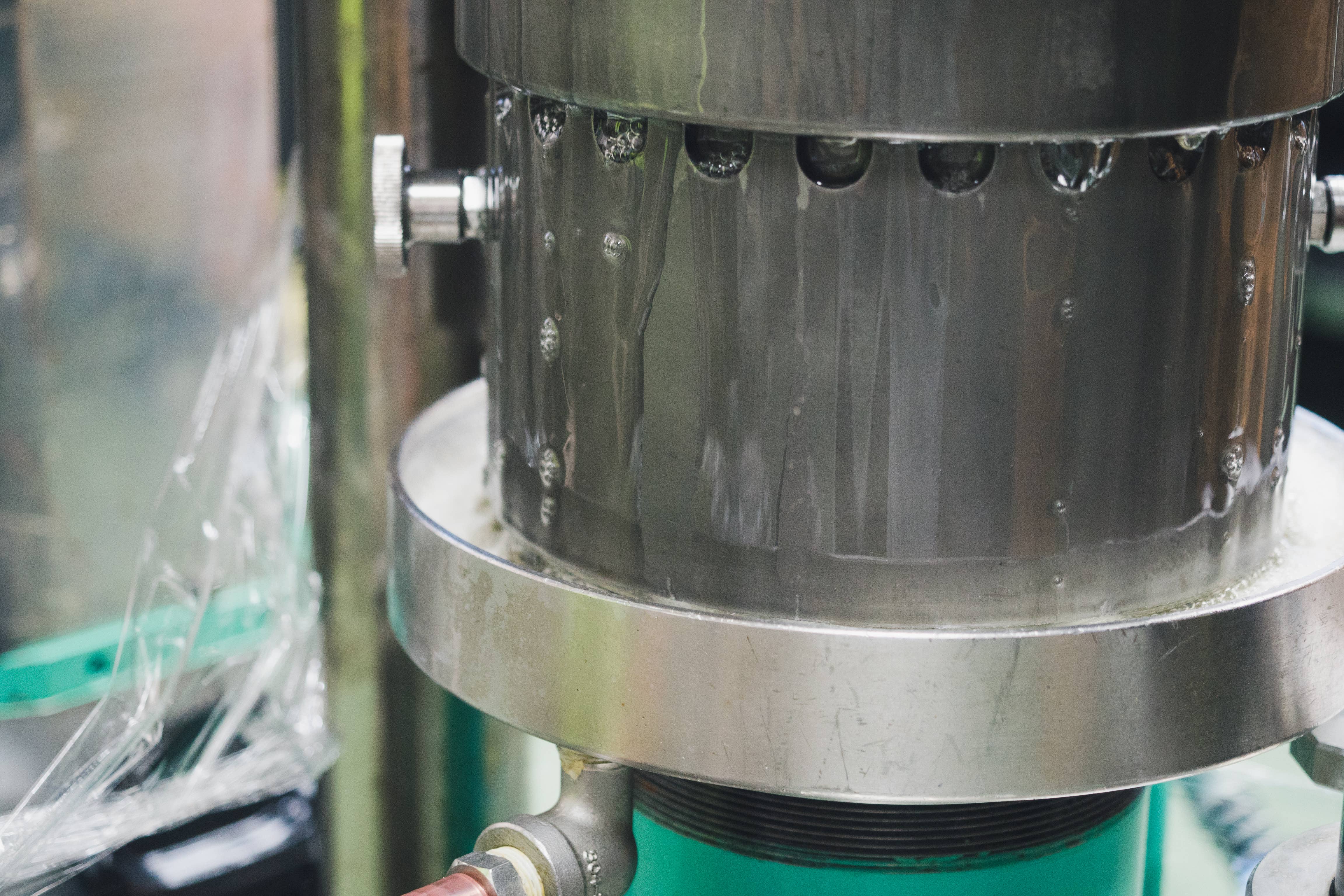 Japan Artisans – wholesale Cooking oil – Henko-Extra virgin sesame oil 140g | Made in Japan2