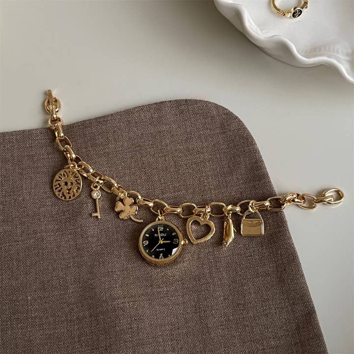 Dipped Shop - Wholesale Wrist Watch - Women's - Heart Pendant Charm Bracelet Quartz Watch DP25F7351