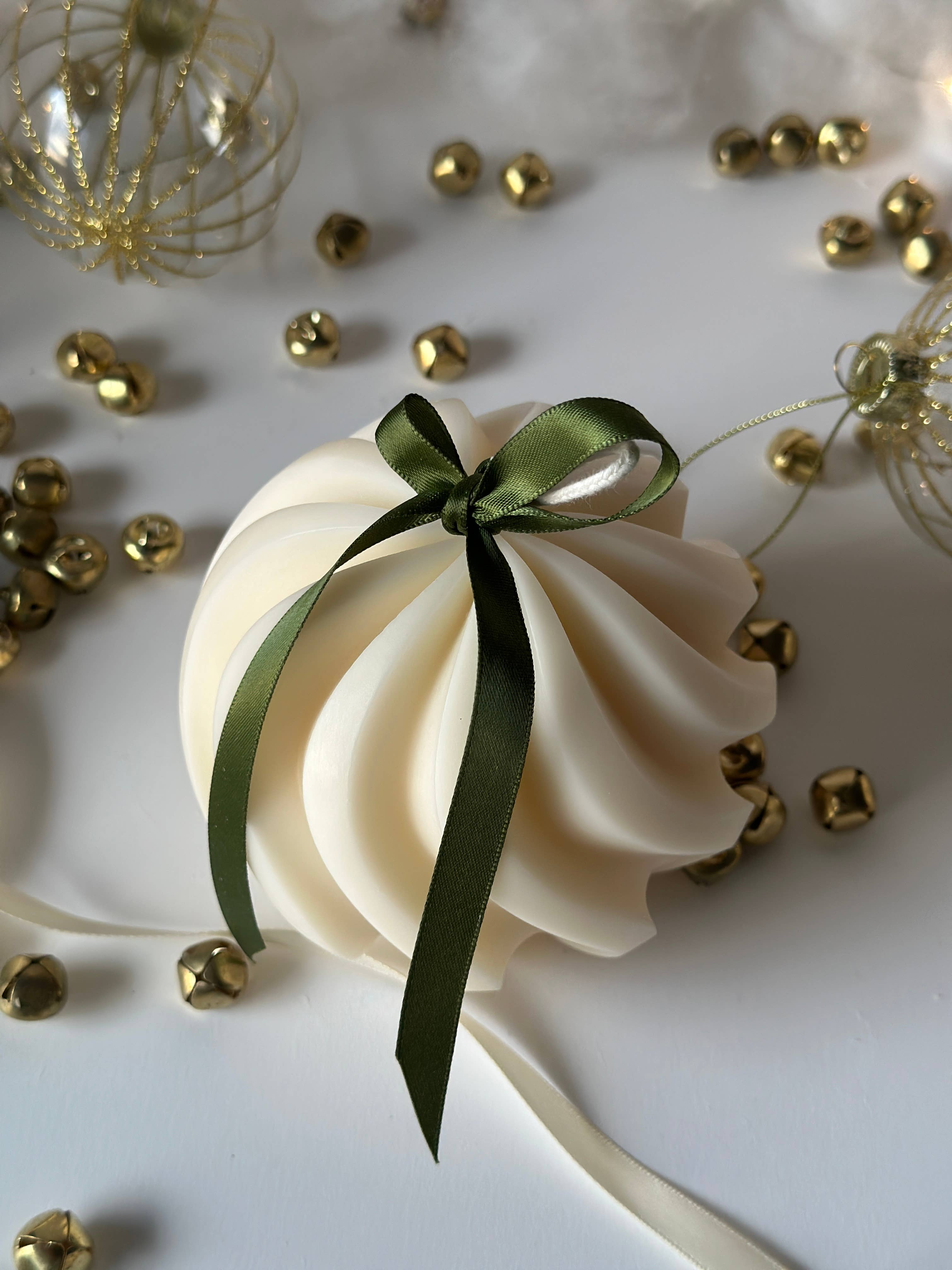 DE LA MUSHKA – Engroshandel Gavelys – Billy Julebold | Vinterdekoration | Helligdagslys | Gave