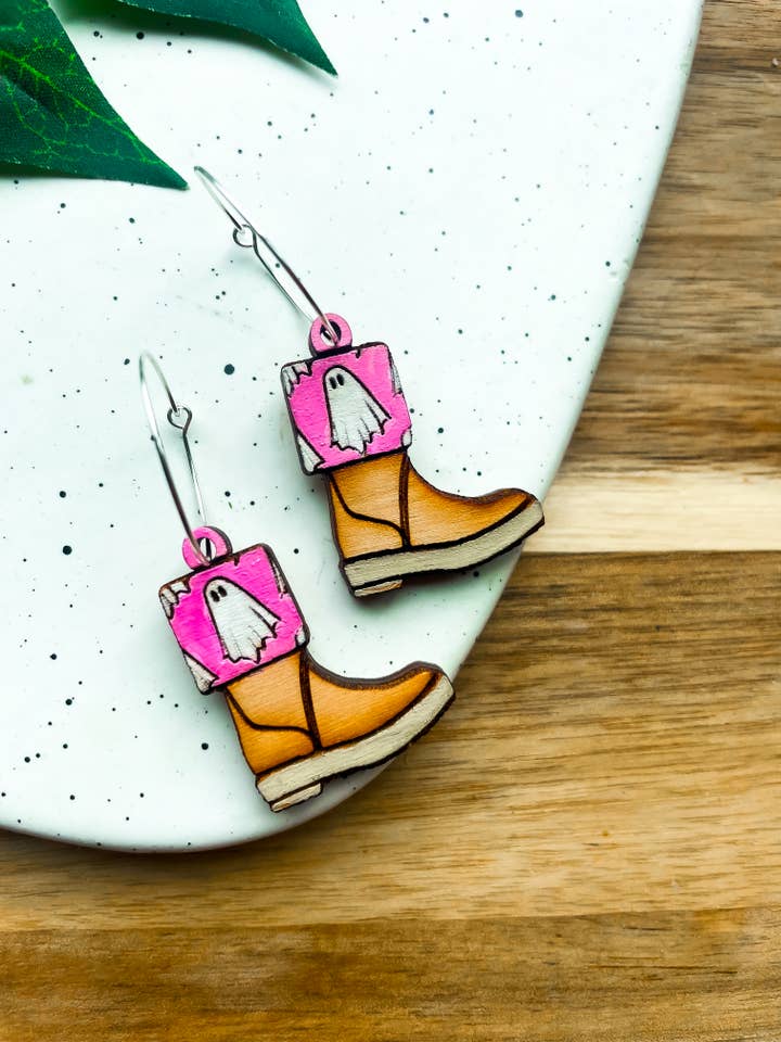 Boucles d'oreilles Ghost Xtra Tuff, automne, Halloween pour la vente par Ak Daisy Chain