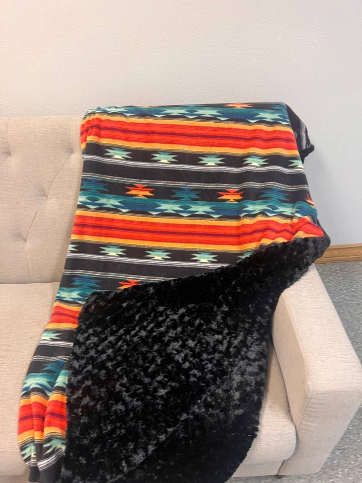 Navaho per la vendita all'ingrosso da parte di Shake Rattle and Sew