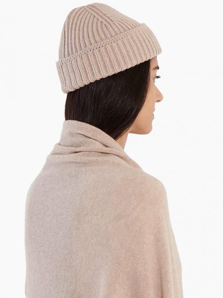 Cappello da pescatore a coste in puro cashmere per la vendita all'ingrosso da parte di MaisonCashmere