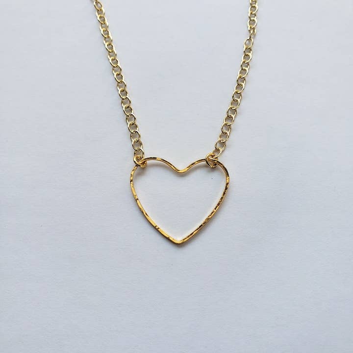 Dreamers of Dreams - Wholesale Pendant/Charm Necklace - Medium Gold Hammered Heart Necklace6