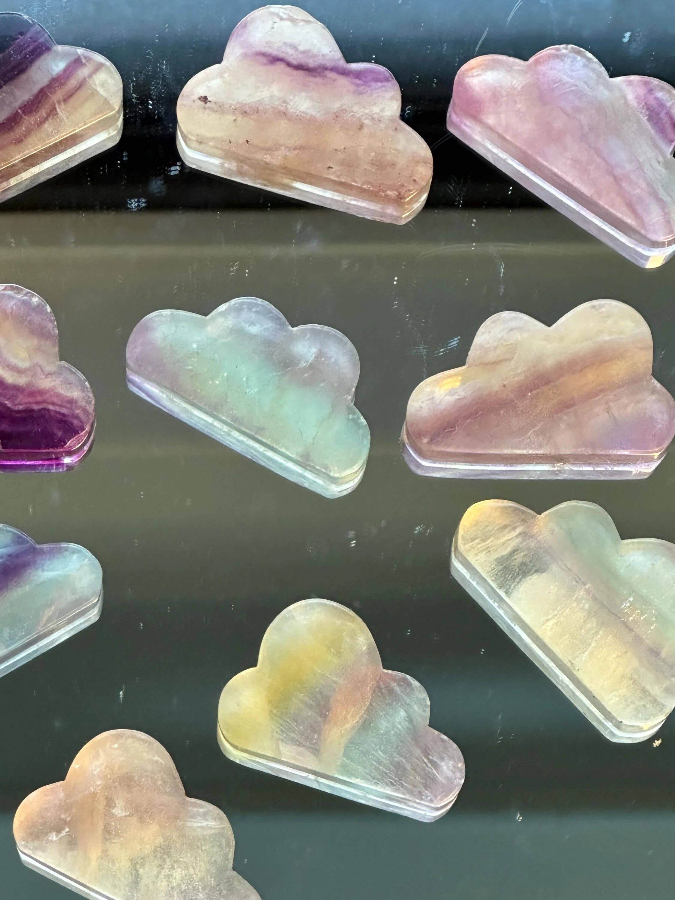 Moon Rituals - Wholesale Spirituele steen/kristal - Natuurlijke Regenboog Fluoriet Wolk | Handgesneden Geneeskrachtige Kristal voor Harmonie & Focus | Kerst Kristal Cadeau2
