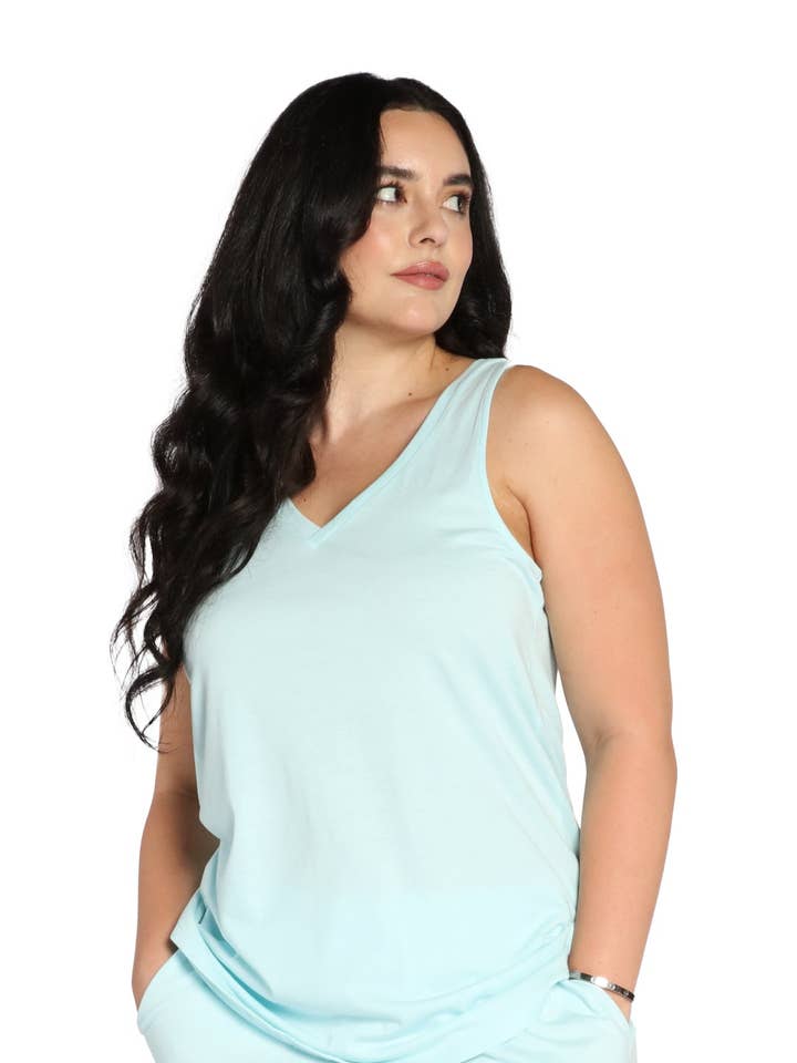 Miami Style - Wholesale Tank Top - Women's - Missy V-Neck Tank Top 230M