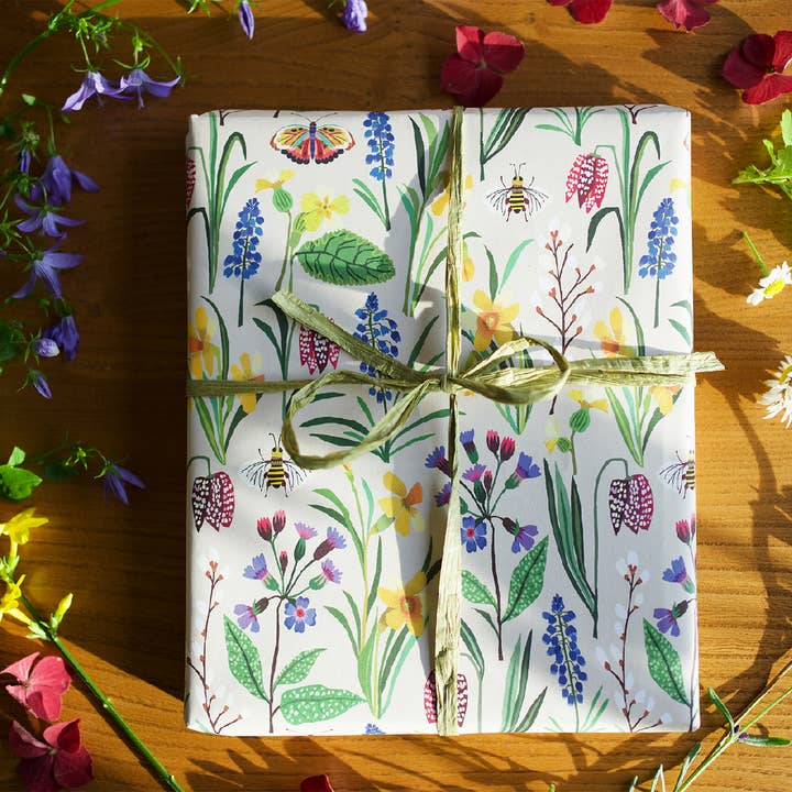 Brie Harrison Ltd – wholesale Flat wrap – Spring Gift Wrap 1