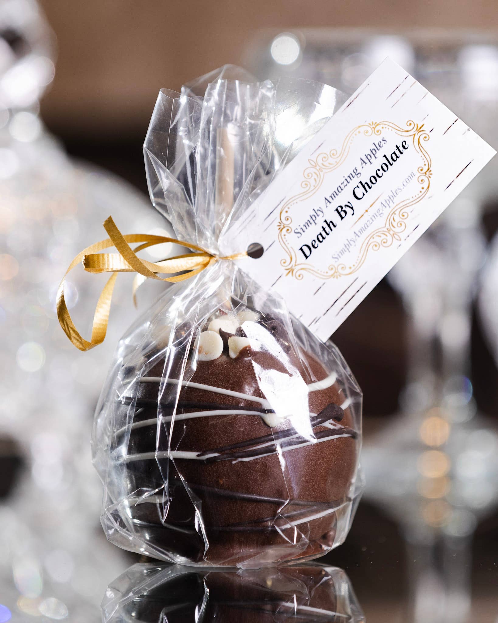 Simply Amazing Apples - Wholesale Chocolate Covered Sweets - Death By Chocolate Milk Chocolate Caramel Apple2