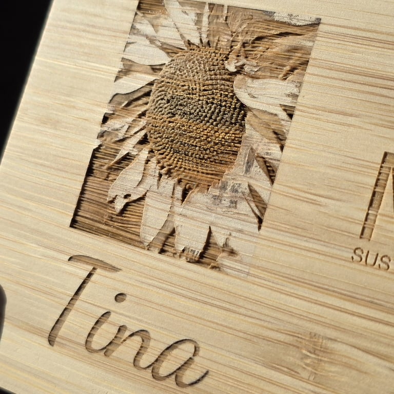 Mila Sustainable Packaging Company - Wholesale Makeup Storage Box - Large Handcrafted Bamboo Magnetic Makeup Palette7