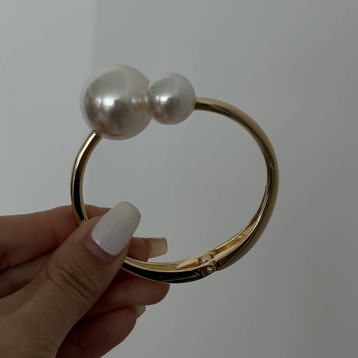 ACCITY - Wholesale Cuff Bracelet - FASHIONABLE METALLIC SMOOTH SPRING BRACELET_CWMM31167