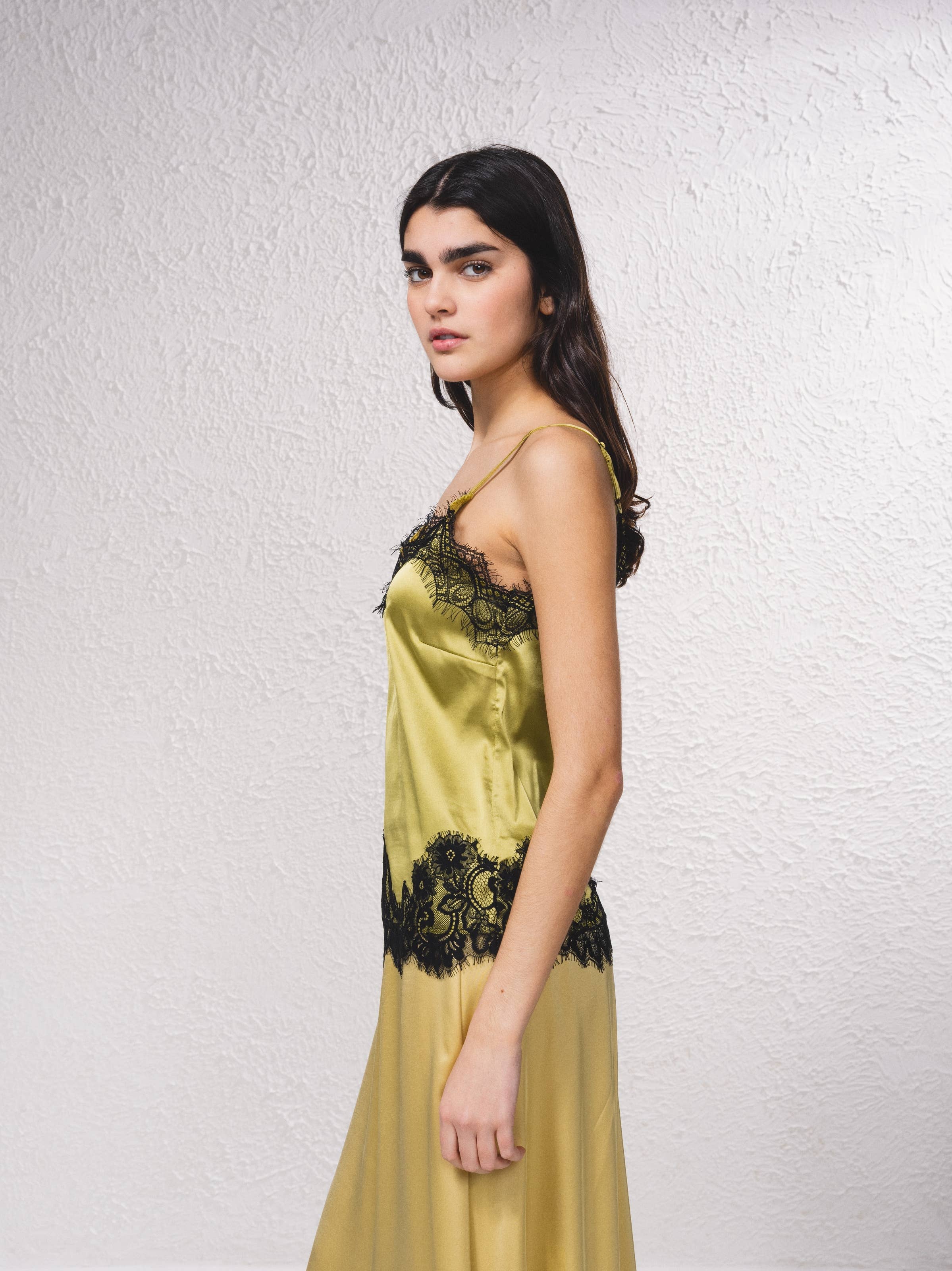 SMF - Wholesale Tank Top - Women's - 259631 - Top with lace applications2