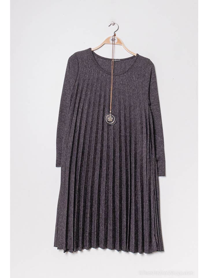 P&R STAR – Großhandel Kleid – Damen – Plissiertes Strickkleid